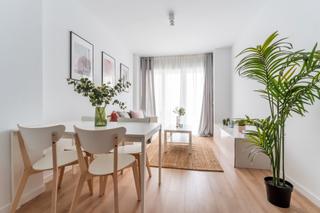 Location Appartement à Calle rosa chacel 4