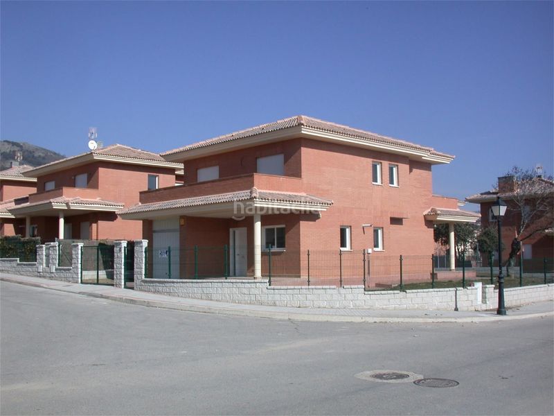 Foto 47911d63-0f15-4fd5-8850-a819243a06a7. Casa 158m<sup>2</sup> en calle pablo neruda 6 en Miraflores de la Sierra