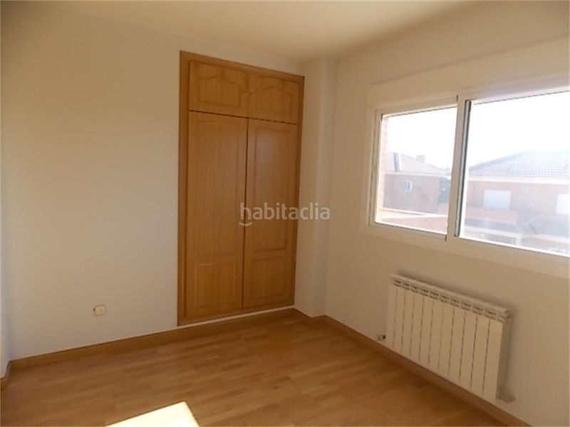 Foto 8bda1cbc-ff73-4465-ad0a-e37c1cc217ac. Casa 158m<sup>2</sup> en calle pablo neruda 6 en Miraflores de la Sierra