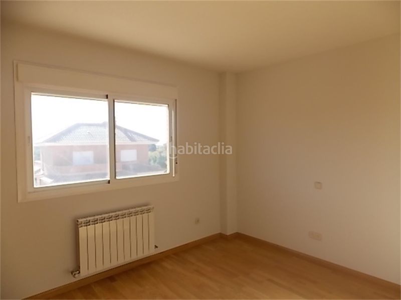 Foto df9f0eb7-e96f-40a5-9b1e-d746a7856585. Casa 158m<sup>2</sup> en calle pablo neruda 6 en Miraflores de la Sierra