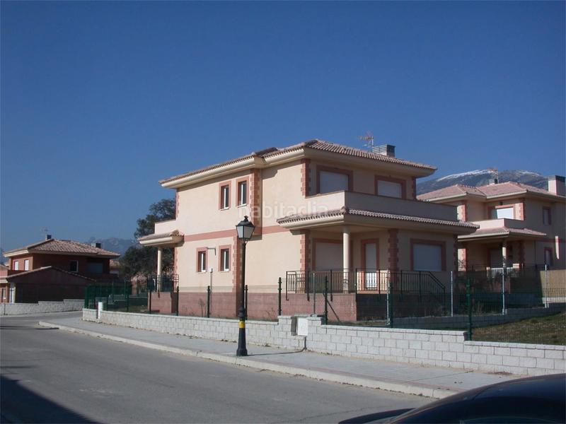 Foto 66375159-2e7a-40c4-a9ed-500ab97382d4. Location maison 158m<sup>2</sup> dans calle miguel hernandez 5 dans Miraflores de la Sierra