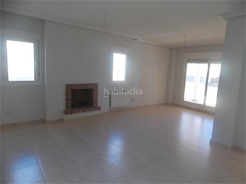 Foto 8cd8631a-e76d-4680-8cda-57a08146070c. Location maison 158m<sup>2</sup> dans calle miguel hernandez 5 dans Miraflores de la Sierra