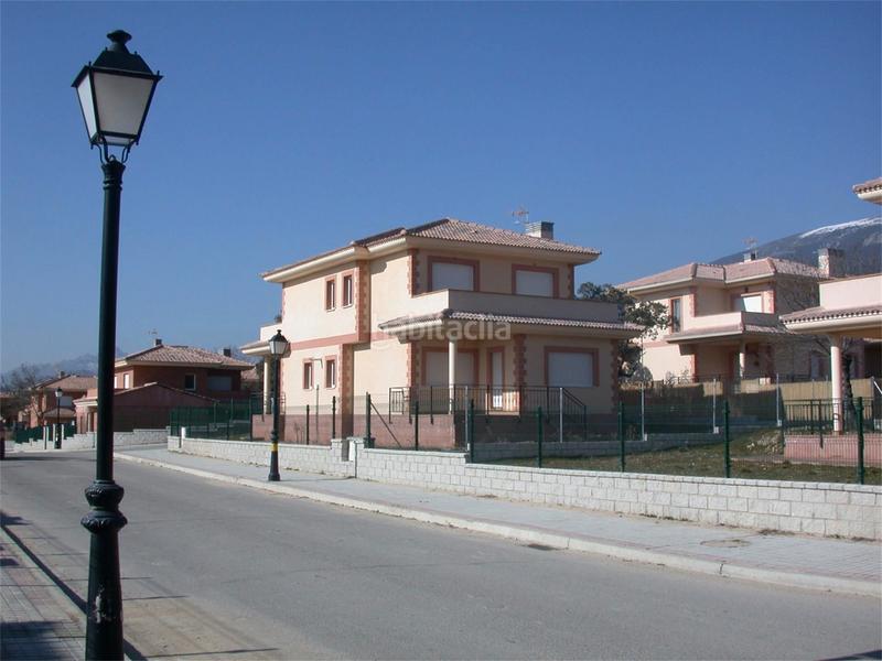 Foto 15ab84ee-d49f-4ffe-9e65-877139dd34ca. Promotion URBANIZACIÓN PARQUE MIRAFLORES dans Miraflores de la Sierra. Logements de biens neufs