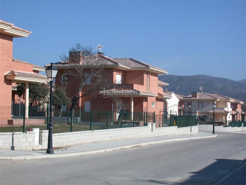 Foto d071ad32-fda6-4d94-96e5-efcd8390024b. Promotion URBANIZACIÓN PARQUE MIRAFLORES dans Miraflores de la Sierra. Logements de biens neufs
