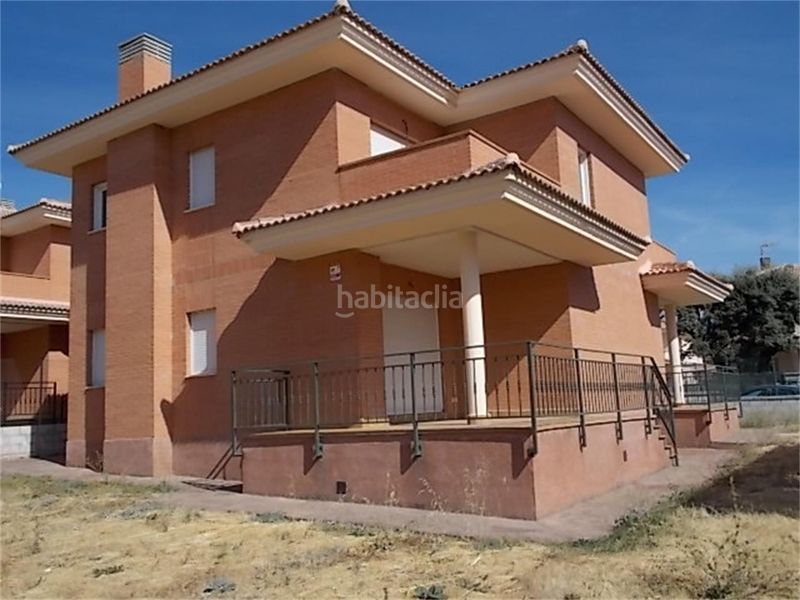 Foto 4bd7bb12-5e4e-4566-bca0-dede12e4611f. Casa 174m<sup>2</sup> en calle pablo neruda 6 en Miraflores de la Sierra