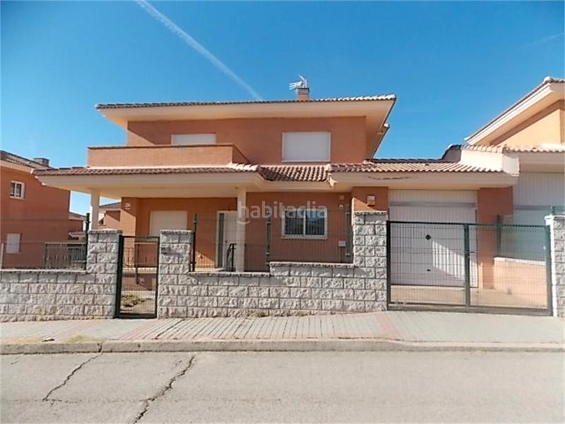 Foto 34e5d2ef-0fef-4bac-9162-b170ffc54512. Miete haus 174m<sup>2</sup> in calle miguel hernandez 5 in Miraflores de la Sierra