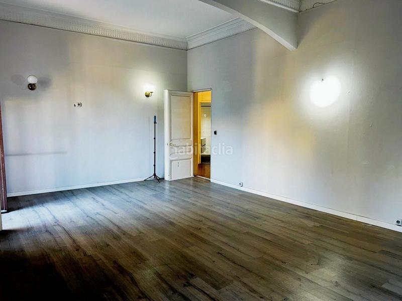 Foto 28a8bd08-dd4e-4ec9-94a2-6e2b83daa882. Appartement avec chauffage dans Sant Antoni Barcelona