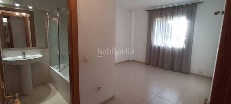 Foto 0dea8e57-9077-43ff-aee8-fca3f4df6c0d. Lloguer pis amb calefacció aparcament a Els Molins - Pins Vens Sitges