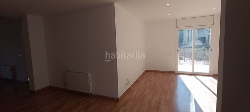 Foto 326d6c66-5fa9-4cf7-96d1-02a911199a66. Apartament amb aparcament piscina a Can Pei Sitges