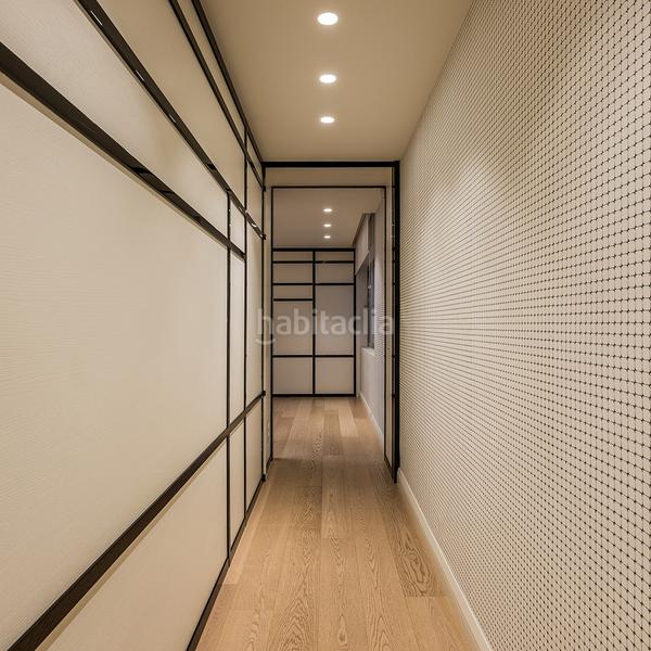 Foto 5e04c48a-08e5-467f-b9aa-19a997a2ab5e. Attique avec parking dans Puerto Banús Marbella