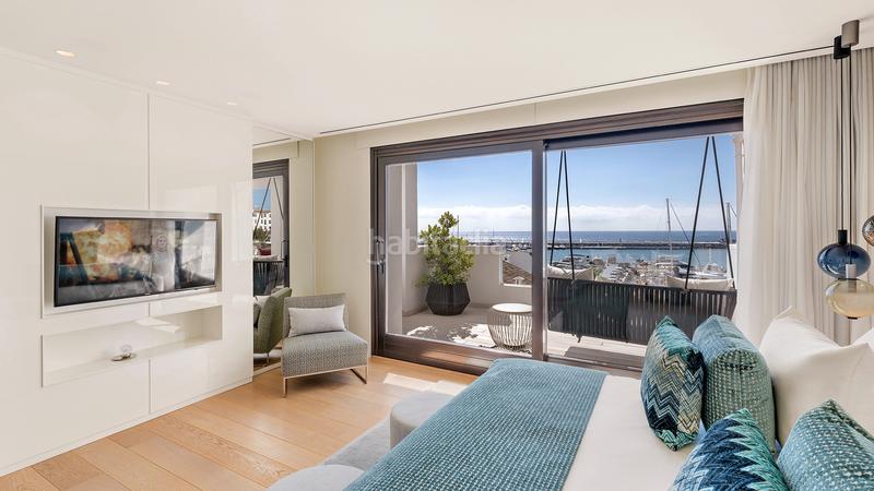 Foto d32c6c66-f765-41fe-a12e-fabde4162d11. Attique avec parking dans Puerto Banús Marbella