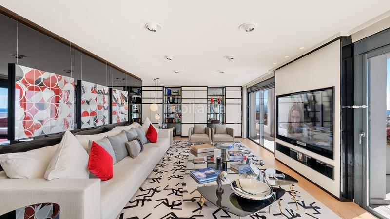 Foto e20e81d8-0f6c-424f-8a6b-cab40f01f78f. Attique avec parking dans Puerto Banús Marbella