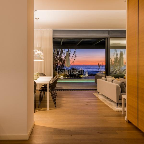 Foto b773d456-f4d7-46f8-96d8-791c4d79d54f. Casa con parcheggio piscina in Costabella Marbella