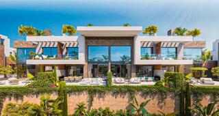Casa adossada a Elviria. Villa adosada de lujo  marbella este, marbella