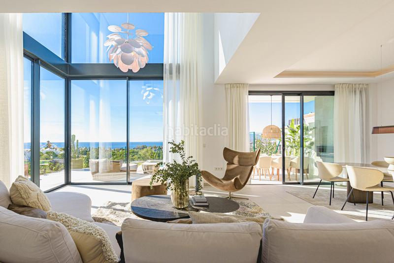 Foto 8da346a2-2c59-493a-8624-ebdc0e0ffe51. Casa pareada villa apareada de lujo este, en Elviria Marbella