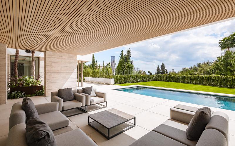 Foto 93eee703-a61c-4836-9593-9ddf26b3396a. Casa con parcheggio piscina in Paraiso - Barronal Estepona