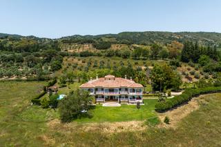 Maison à Partidas Norte. Finca el abuelillo, hacienda atemporal  ronda