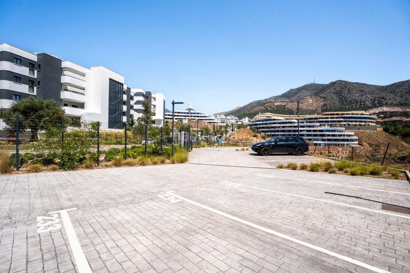 Foto 8903958b-6388-46fa-9f3e-c5a02ea2c360. Planta baja en ur-6 el higueron 15 apartamento moderno en planta baja con vistas parciales al mar en venta El Higuerón west, en Fuengirola