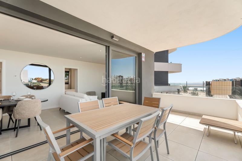 Foto b764200e-2008-4e7b-8829-1ef33b562103. Planta baja en ur-6 el higueron 15 apartamento moderno en planta baja con vistas parciales al mar en venta El Higuerón west, en Fuengirola