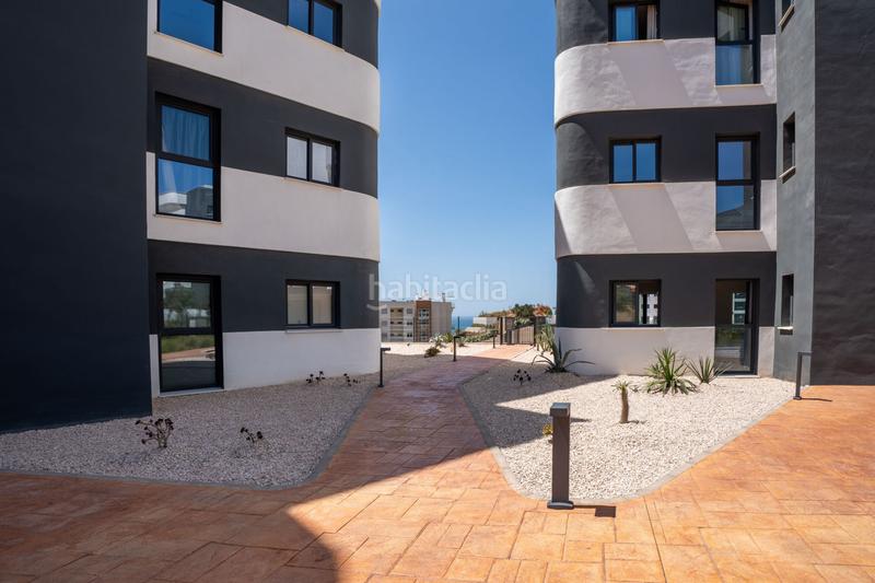 Foto d82a6008-bf4e-438c-bb51-2c0936a667c2. Planta baja en ur-6 el higueron 15 apartamento moderno en planta baja con vistas parciales al mar en venta El Higuerón west, en Fuengirola