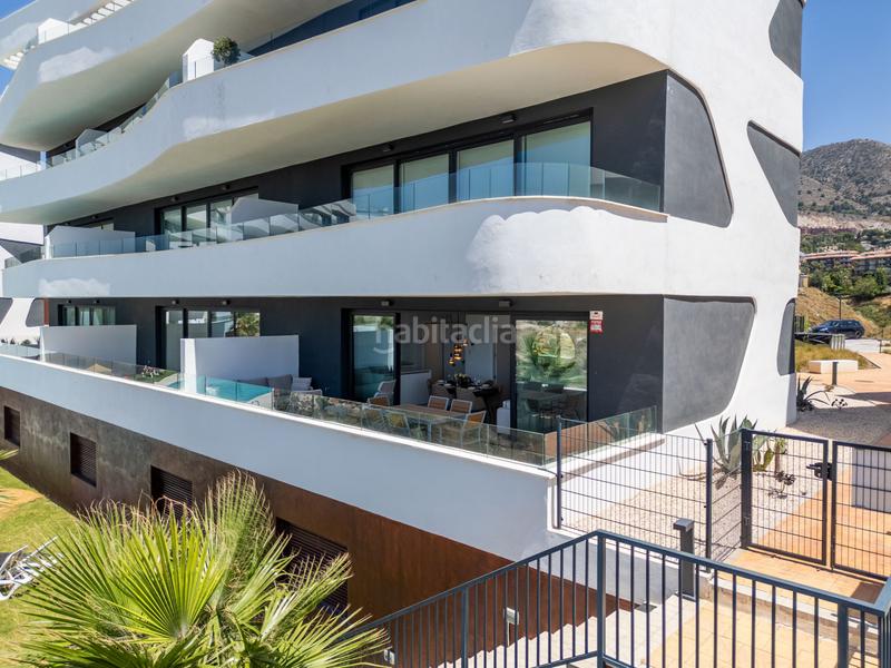 Foto ed9b4e2c-9fed-468f-a499-4177ca0f2542. Planta baja en ur-6 el higueron 15 apartamento moderno en planta baja con vistas parciales al mar en venta El Higuerón west, en Fuengirola