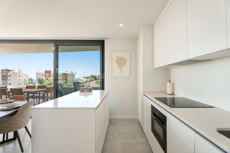 Foto f705b028-73eb-4344-96e4-401678524737. Planta baja en ur-6 el higueron 15 apartamento moderno en planta baja con vistas parciales al mar en venta El Higuerón west, en Fuengirola
