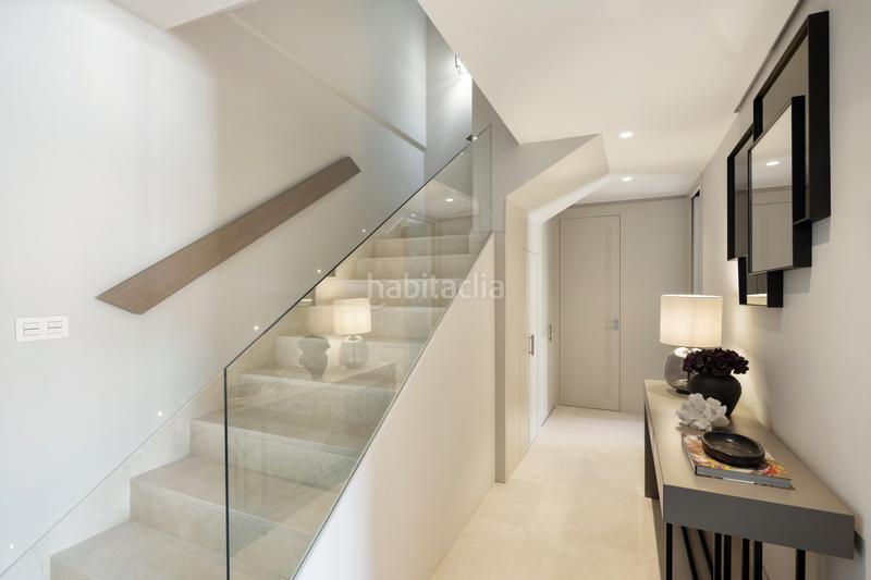 Foto 28e54f5a-7839-43e8-9386-d2441f28f675. Dúplex en san francisco 8 apartamento dúplex en ubicación privilegiada monte paraiso, milla de oro en Marbella