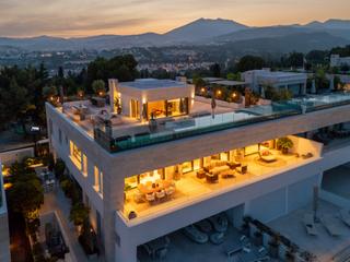 Àtic a Lomas rio verde 1. Ático dúplex de lujo con piscina privada y vistas panorámicas  m