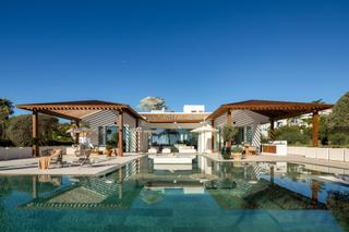 Casa a Pleyades-nva andalucia h 10. Villa en primera línea de golf con vistas a la concha  la cerqui