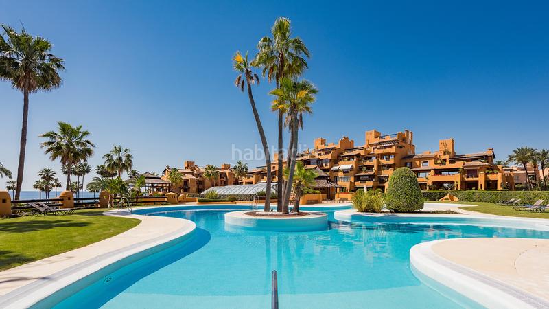 Foto 03171051-8125-43c9-bb2e-40d8b6dc7569. Planta baja en mare nostrum 40 apartamento en planta baja frente al mar con terraza, sauna y vistas al mar los granados del mar, en Estepona