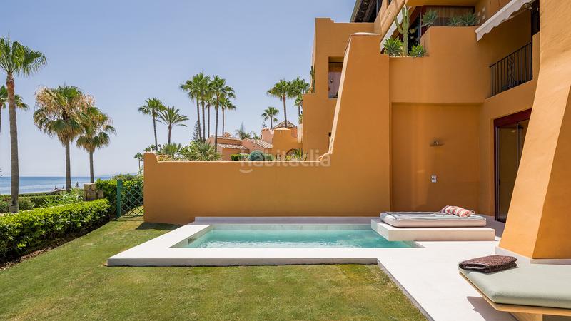 Foto 72d91756-7907-4e41-8e5c-8f9b4f5a1b62. Planta baja en mare nostrum 40 apartamento en planta baja frente al mar con terraza, sauna y vistas al mar los granados del mar, en Estepona