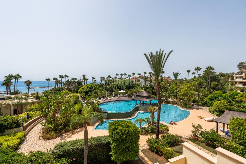 Foto 74348c6e-1f99-4ca1-ab38-b348d9edc910. Appartement in rodeo el 2 in Puerto Banús Marbella