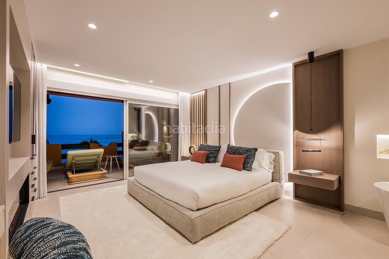 Foto 60326912-a9d4-4c3c-8d25-7a727eaa61e6. Apartamento en nacional 340 159 apartamento costero reformado con vistas al mar e interiores sofisticados los granados del mar, este en Estepona