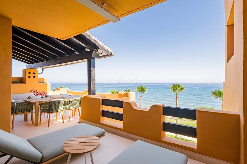 Foto 740144c7-7ed0-4353-95d4-4bf7ce6bd9aa. Apartamento en nacional 340 159 apartamento costero reformado con vistas al mar e interiores sofisticados los granados del mar, este en Estepona