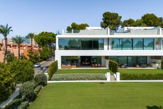 Maison jumelée  Joan miro-atalaya rio ver 42. Moderna villa adosada con piscina privada en la azotea  nueva an