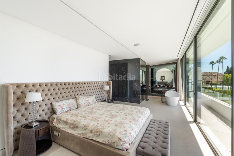 Foto 060f5943-2d2f-4da8-89ad-2cd751ede42d. Casa aparellada a joan miro-atalaya rio ver 42 a Marbella