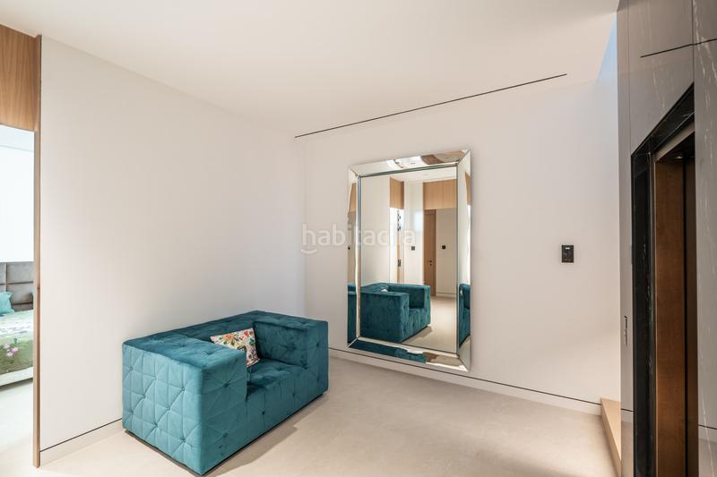 Foto 5b3dd81f-35ec-4b3e-a42e-c5690f7d5a27. Casa aparellada a joan miro-atalaya rio ver 42 a Marbella