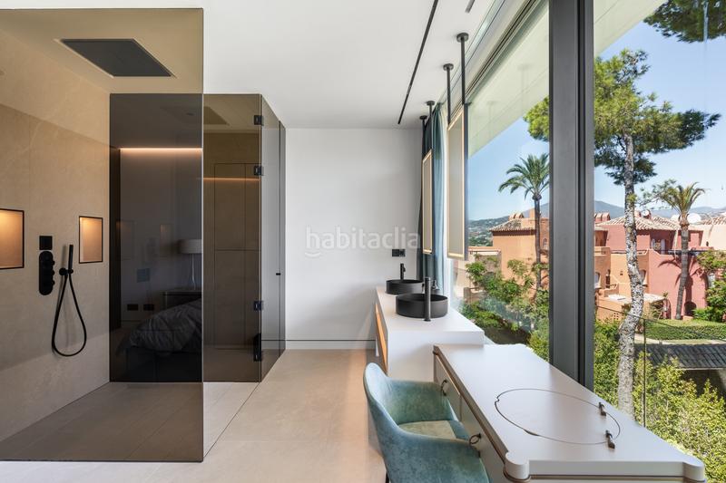 Foto 6ff68b56-f225-487d-9e7b-6059f184be2f. Casa aparellada a joan miro-atalaya rio ver 42 a Marbella