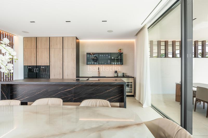 Foto b8fad314-31b5-4d8a-b6fd-e3de93d33dcd. Casa aparellada a joan miro-atalaya rio ver 42 a Marbella