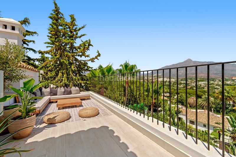 Foto f3dea5c8-0d1c-47d3-afe5-ca74896aee56. Casa in calderon de la barca-nva 10 in Las Brisas Marbella