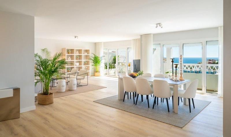 Foto 02716750-1f6d-4a13-a21b-8a8ce708c1d2. Alquiler ático  dúplex de lujo con vistas al mar playas del duque, Puerto Banús en Marbella