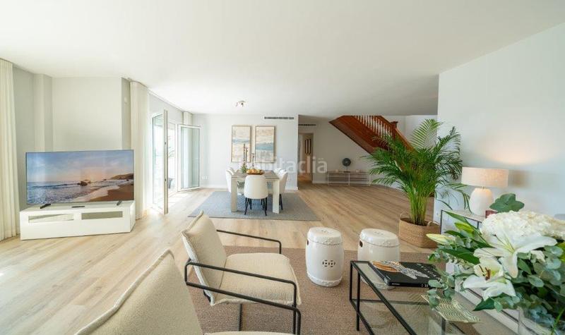 Foto 454a3421-f159-4015-9bf5-1200fdd07762. Alquiler ático  dúplex de lujo con vistas al mar playas del duque, Puerto Banús en Marbella