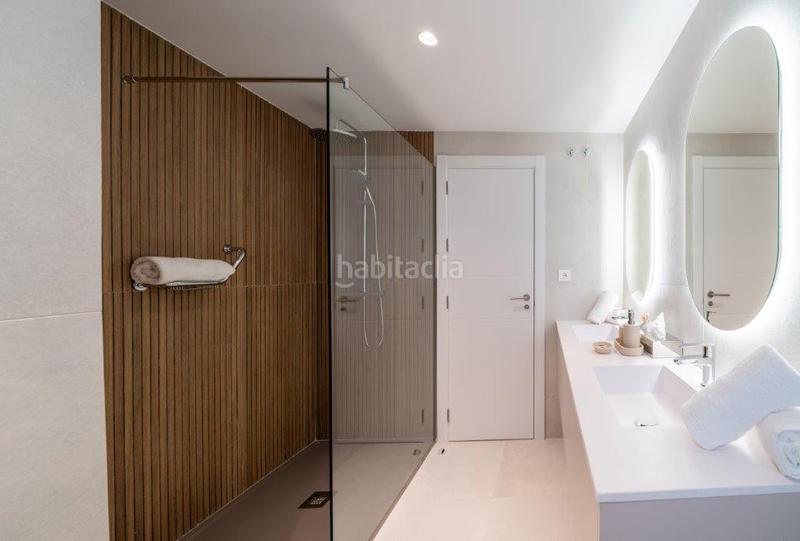 Foto 73f1762c-b25d-43ea-81e8-779bb9ef37bf. Alquiler ático  dúplex de lujo con vistas al mar playas del duque, Puerto Banús en Marbella