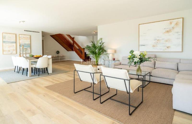 Foto 914f842a-4b61-4b55-a65f-db7c54025859. Alquiler ático  dúplex de lujo con vistas al mar playas del duque, Puerto Banús en Marbella