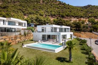 Maison à Mijas pueblo. Villa buena vista, una villa moderna con vistas panorámicas  mij