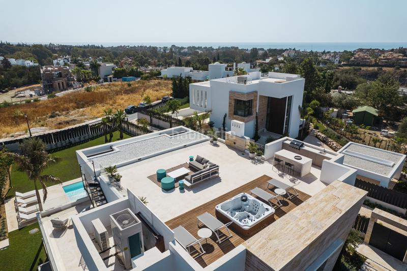 Foto 64baf7d5-3154-4564-a366-17bed8a29a7c. Casa villa de lujo llave en mano con vistas panorámicas al mar y la montaña milla de oro en Marbella