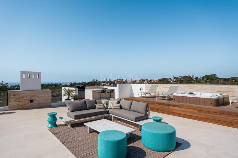 Foto d0cc0ebf-46e4-4180-859f-08a68ff980e0. Casa villa de lujo llave en mano con vistas panorámicas al mar y la montaña milla de oro en Marbella