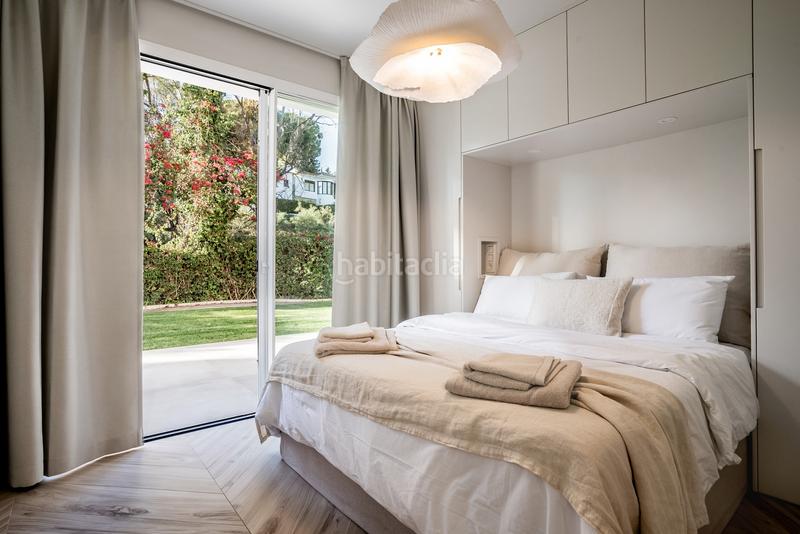 Foto 0a74b5f3-fe8e-4862-a3bb-83b35af67e00. Planta baja apartamento único en planta baja con jardín privado y cocina exterior milla de oro, en Marbella