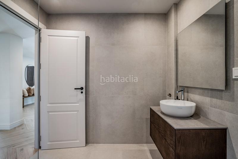 Foto 22c9549d-16fc-44b9-beb6-fb5ae784c1be. Planta baja apartamento único en planta baja con jardín privado y cocina exterior milla de oro, en Marbella