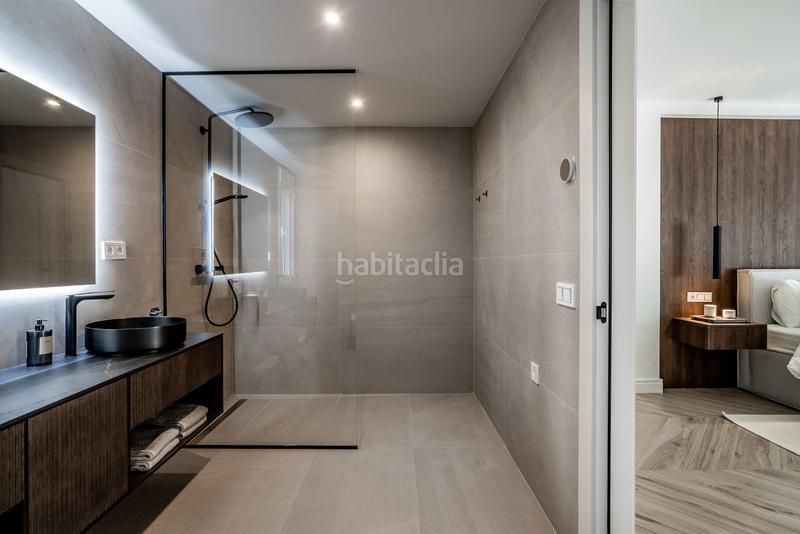 Foto 2ff6cb22-3c85-4ba8-9658-56331de6d4fe. Planta baja apartamento único en planta baja con jardín privado y cocina exterior milla de oro, en Marbella